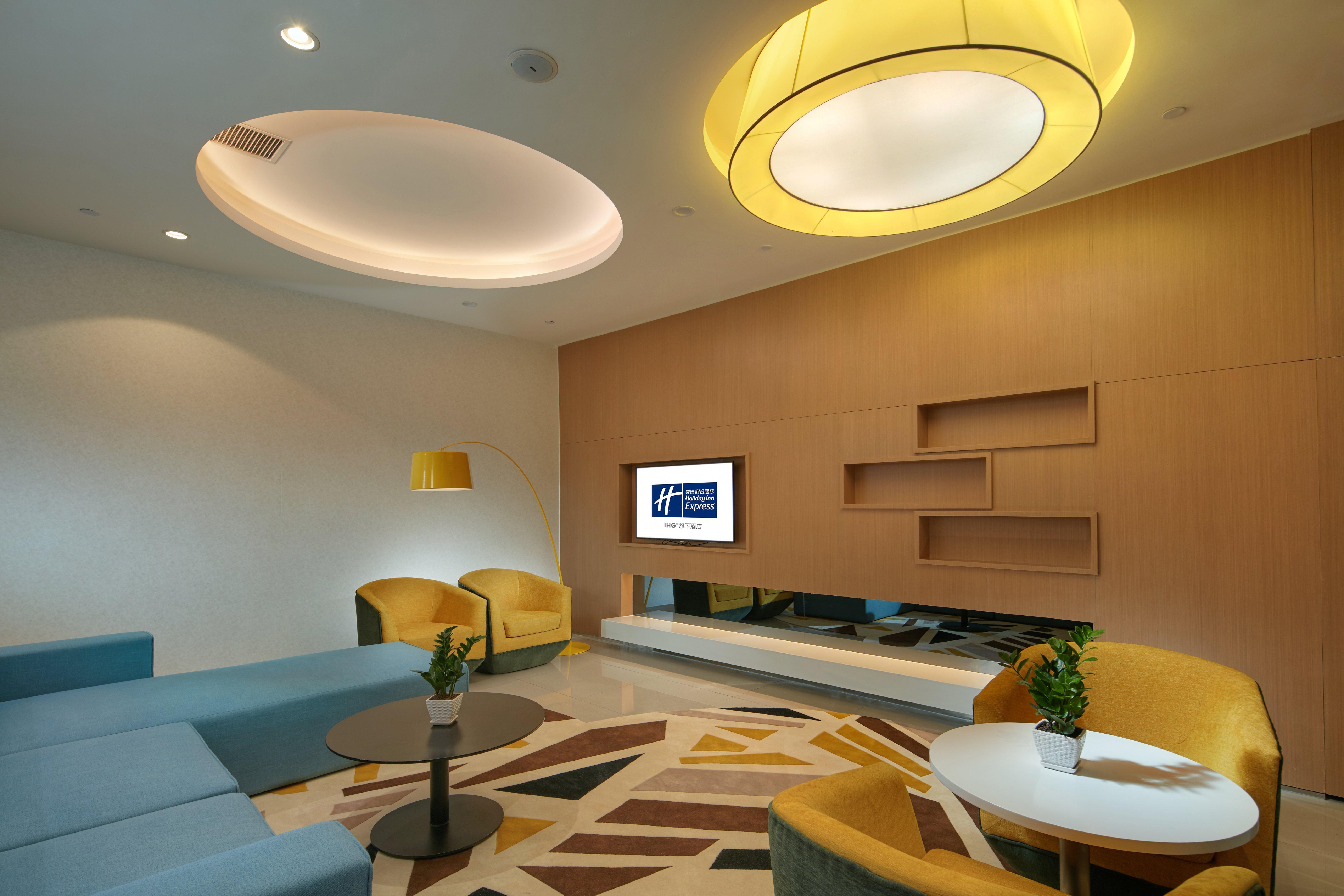 Holiday Inn Express Luoyang Yichuan By Ihg Extérieur photo